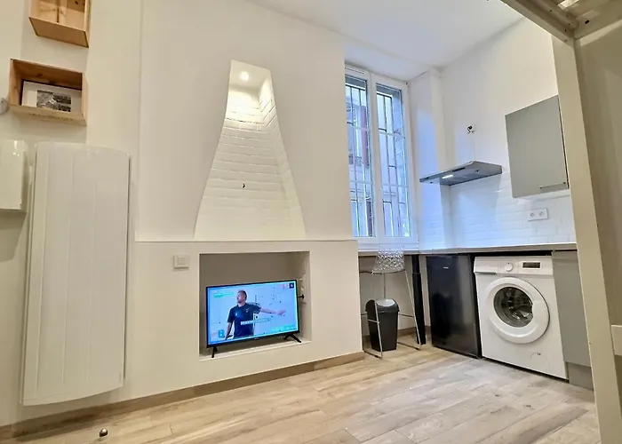 Wonderhost, Joli Studio Renove Vers Boulevard Des Pyrenees